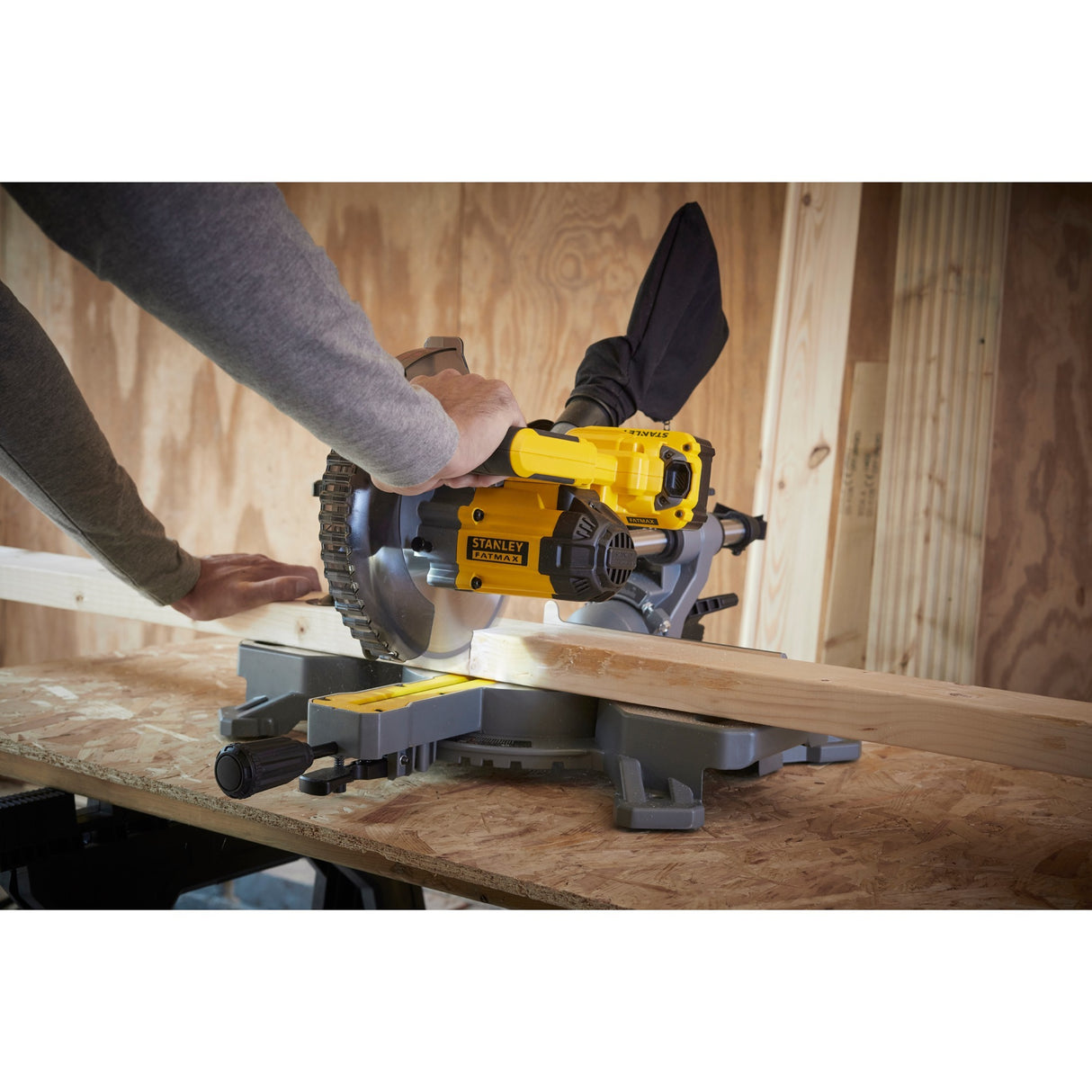 Stanley Fatmax V20 18V 4.0ah 190 mm bekannt