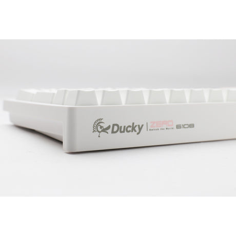 Ducky Zero 6108 Pure White RGB mechanische Gaming-Tastatur (weiß, US-Layout (QWERTZ), Cherry MX2A Blau, 100 %, RGB-LEDs, Double-Shot PBT, Hot Swap, 2,4 GHz | Bluetooth | USB-C)