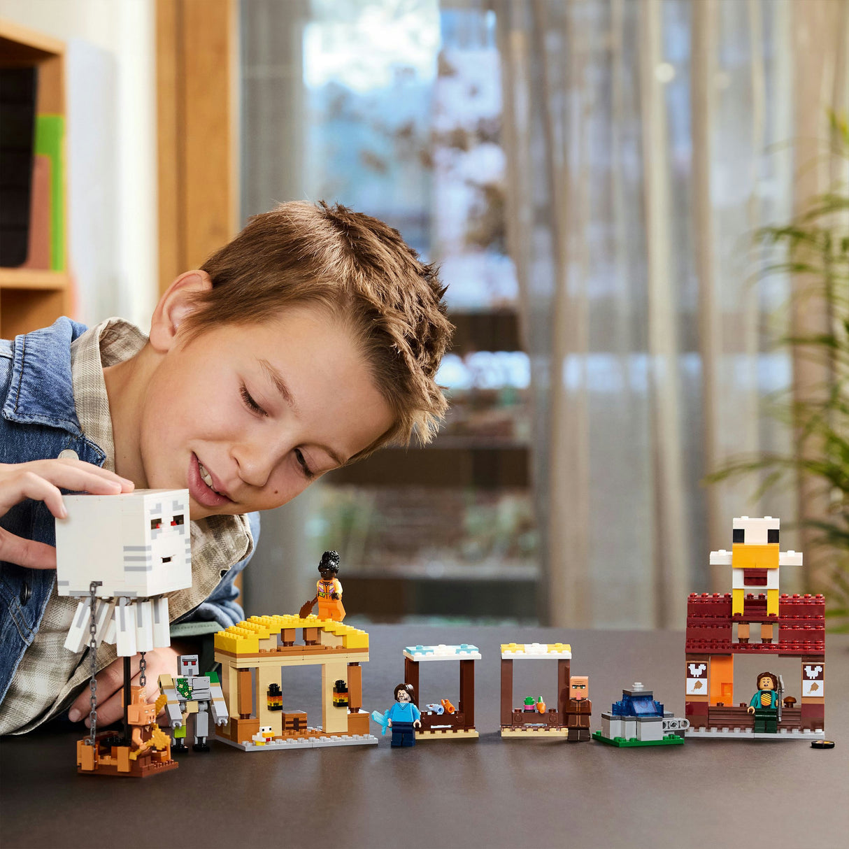 Lego Minecraft 21273 Der schreckliche Ballonangriff auf das Dorf