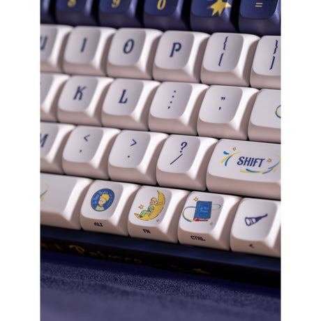 Iqunix F97 Starry Tryst RGB mechanische Gaming-Tastatur (dunkelblau, US-Layout (QWERTZ), Gateron-Rot, 96 %, RGB-LEDs, Hot-Swap-fähig, PBT, 2,4 GHz | Bluetooth 5.1 | USB-C)