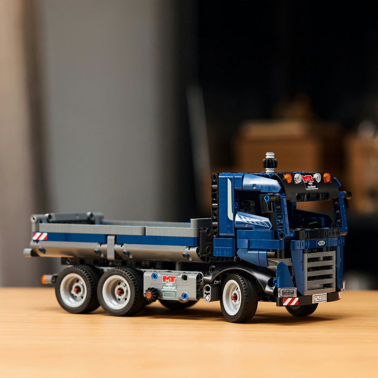 Lego Technic 42203 LKW mit Kippfunktion