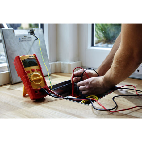 Wiha Digitalmultimeter bis 600 V AC, Cat IV Messgerät (Rot Gelb)