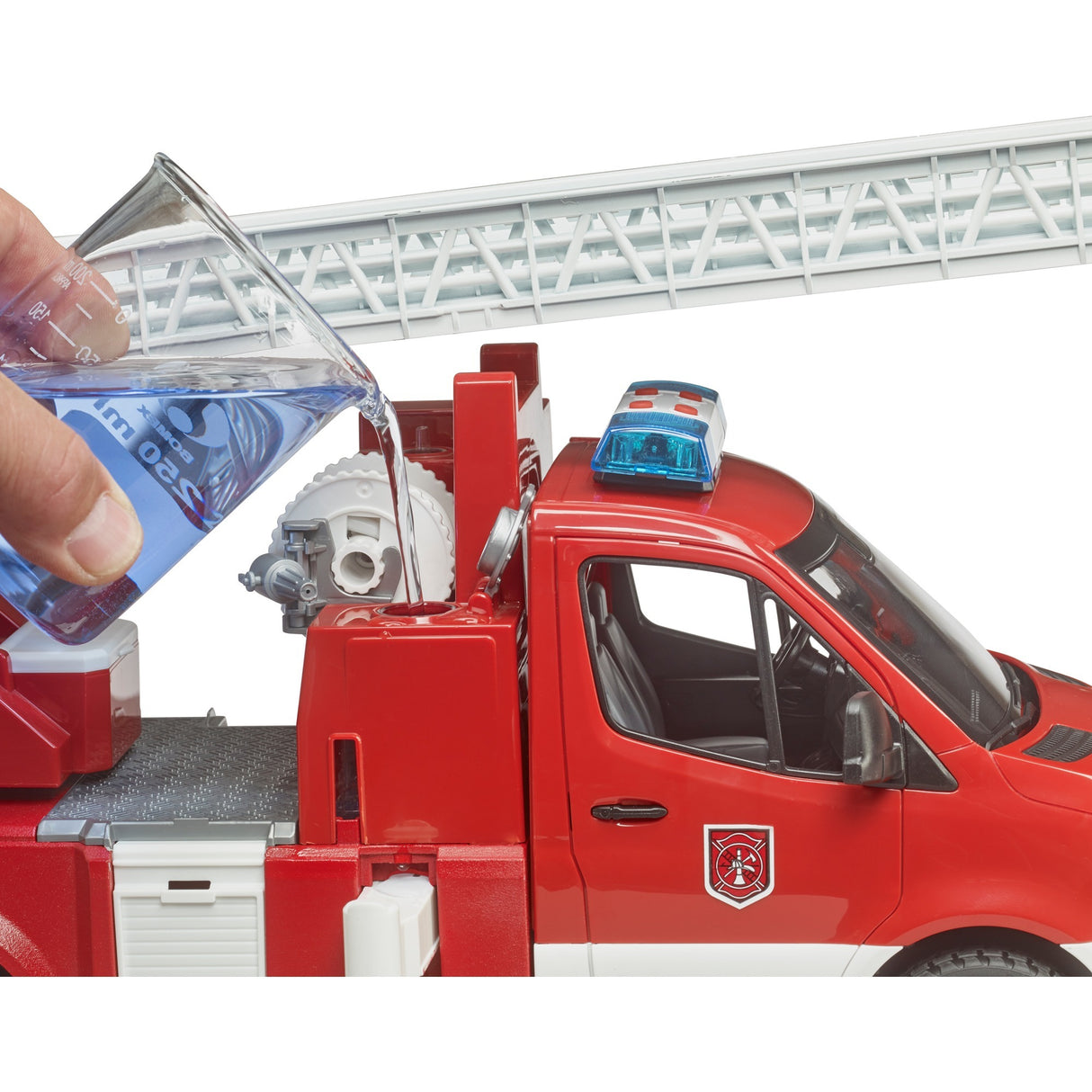 Bruder Fire Truck mit Leiter und Wasserpumpe +Licht und Schall