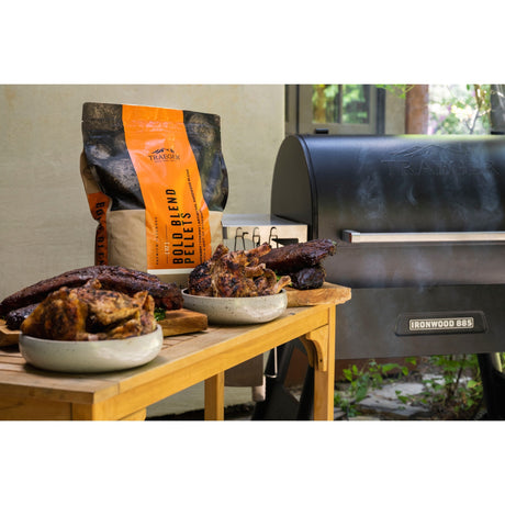 Traeger Bold Blended Pellets – Brennstoff in limitierter Auflage (8 kg)