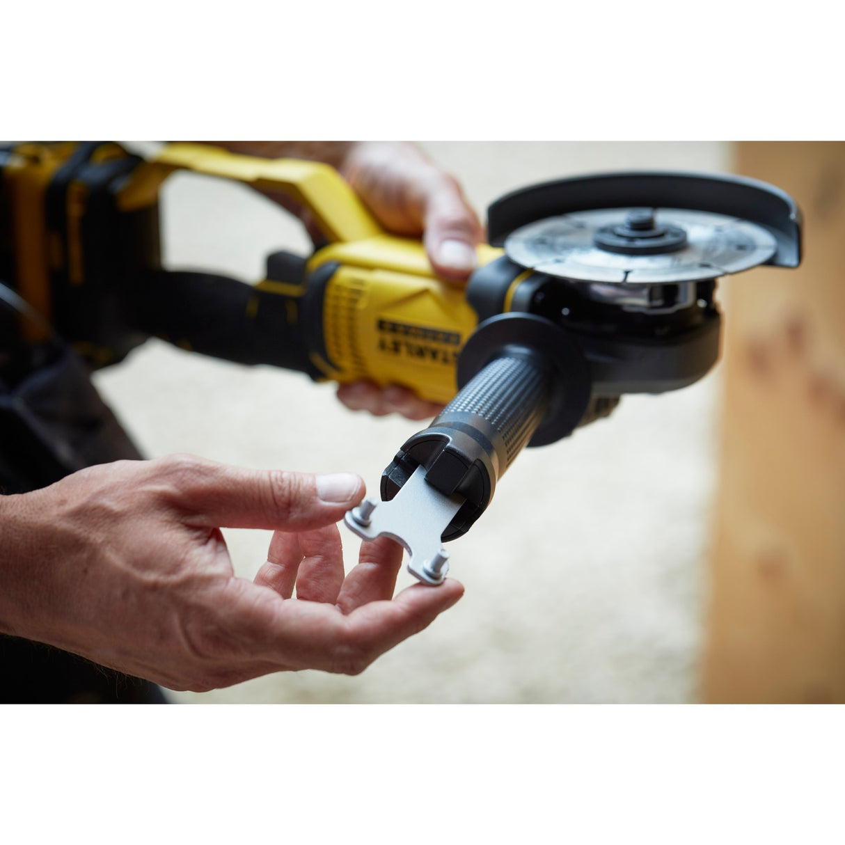 Stanley Fatmax V20 18V Apercourse Grijper