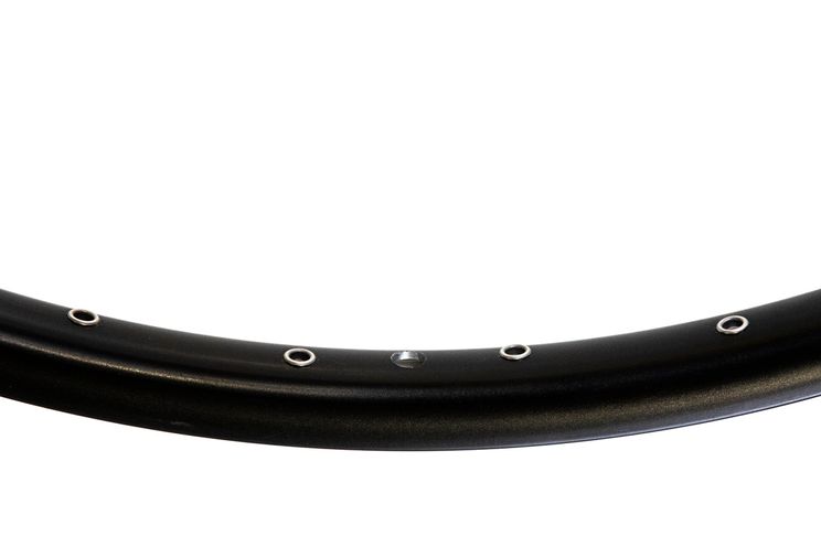 RIM 650 28 tommers urenset 36GTS Svart