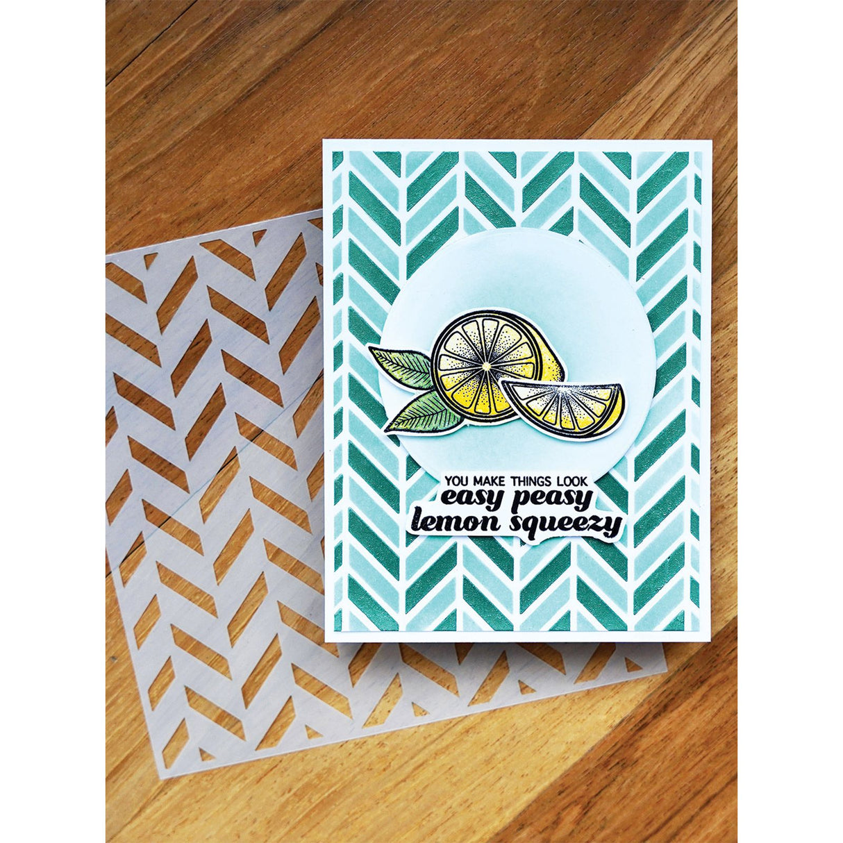 Ranger Ink Ranger • Simon Hurley erstellt eine Schablone mit Flip-Flop-Chevron