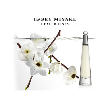 Issey Miyake Eau de Toilette Spray L'eau d'issey Femme 25 ml Damen