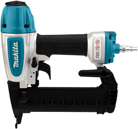 Makita AT638A 8-Stab-Heftgerät (schmale Krone) im Koffer, mit Öl – AT638A
