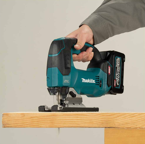 Makita jv002gd201 40 V Max Akku-Stichsäge mit D-Griff | 2,5 Ah Akku (2 Stück), Schnellladegerät, in Mbox