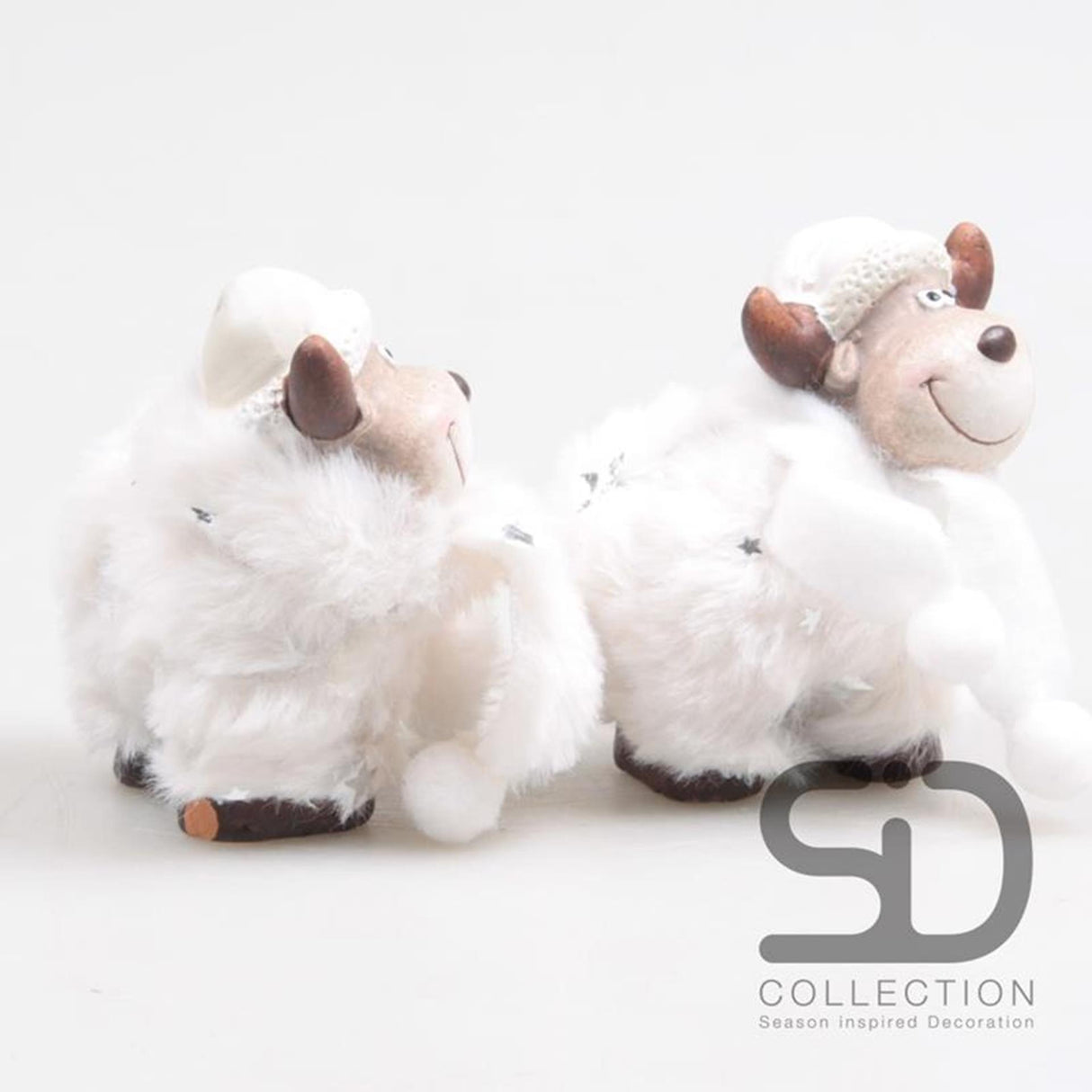 Season inspired decoration eland kerstfiguur terracotta staand zoe gus 7,5x4,5x8cm