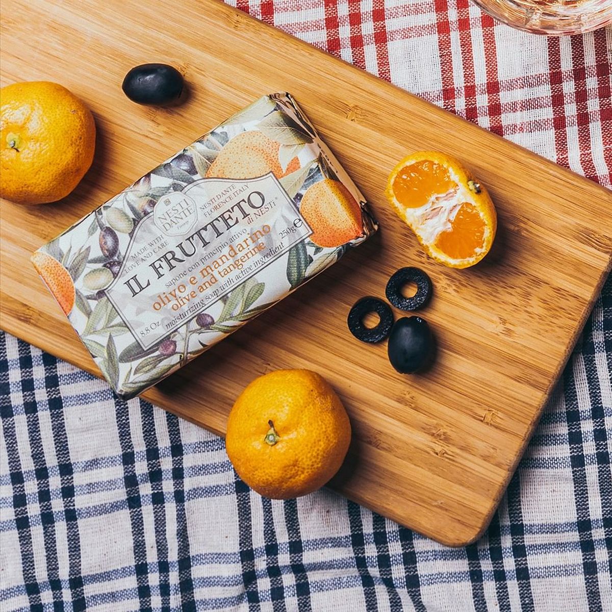 Nesti dante il frutteto Oliven-Mandarine-Seife 250gr.