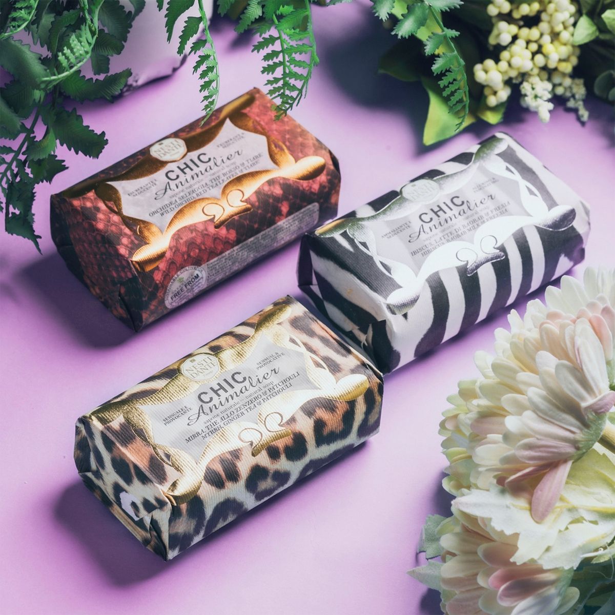 Nesti Dante Chic Animalier wilde Orchidee, rote Rea-Blätter Tiaré-Seife 250gr.