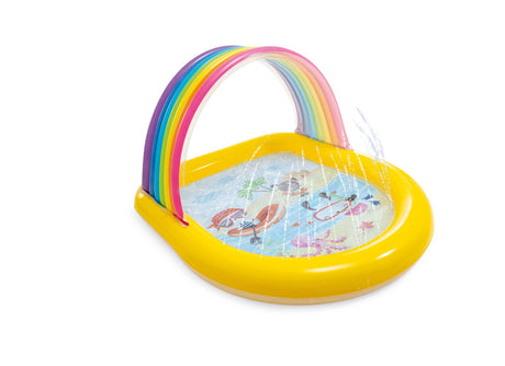 Piscina arcobaleno con spruzzatori ad acqua